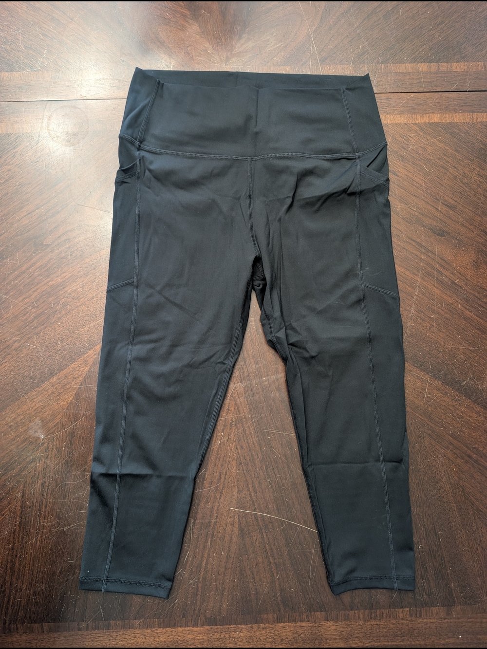 Zyia High-Waist Black Active Capri Leggings